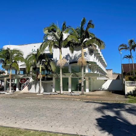 Pousada Ceu Azul Aparthotel Guaratuba Buitenkant foto